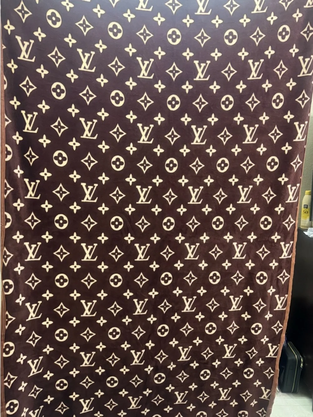 Large throw - Picture 5 of 5